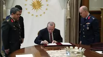 Generallerin atamaları Resmi Gazete'de yayımlandı