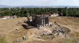 Aizanoi kazılarında 'anıt mezar' bulundu