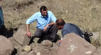 Çukuru kapatmak için yapılan kazıdan tarih çıktı