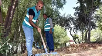 Siverek'te mahkumlar temiz bir çevre için temizlik yaptı