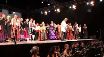 Uluslararası Efes Opera ve Bale Festivali'nde 'İspanyol Renkleri'