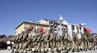 30 Ağustos töreninde komandonun şiiri duygulandırdı