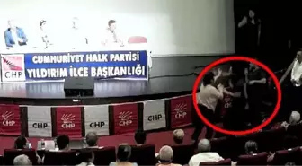 Bursa'da, chp'li kaftancıoğlu'nun katıldığı toplantıda, partililer birbirine girdi