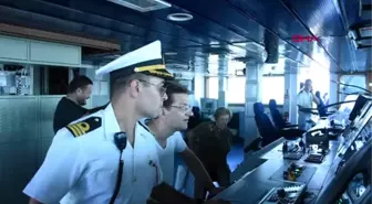 İzmir izmirliler, tcg bayraktar ve tcg bartın gemilerini gezdi