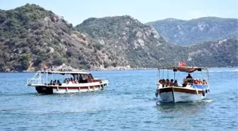 Marmaris'in tekne dolmuşları ilgi görüyor