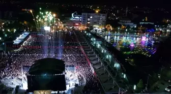 Aydın Büyükşehir Belediyesi'den renkli kutlama