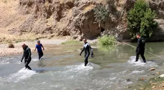 Siirt'te çaya giren 11 yaşındaki çocuk boğuldu