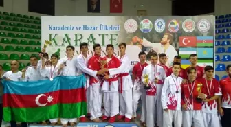 Karate şampiyonasına Kağıtspor damga vurdu