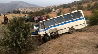 İşçi servisi uçuruma yuvarlandı (2)