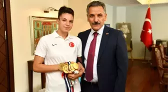 7. kez üst üste dünya şampiyonluğunu getiren atlayış