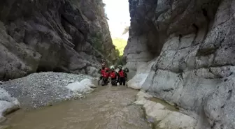 AKUT Eskişehir ekibi Harmankaya Kanyonunda incelemelerde bulundu