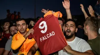 Falcao'dan Galatasaray taraftarlına videolu teşekkür