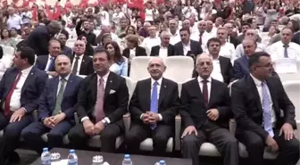 CHP Genel Başkanı Kılıçdaroğlu, Sunay Akın'ın gösterisini izledi