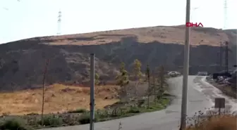 İzmir katı atık toplayanlar, çöp depolama alanının yolunu taşla trafiğe kapattı
