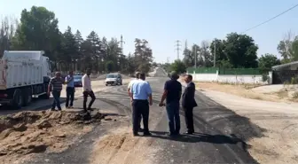 Uçhisar Belediye Başkanı Süslü sıcak asfalt çalışmalarını inceledi