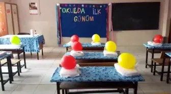 Öğretmenler okulu öğrencilere kendi elleriyle hazırladı