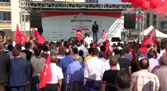 İzmir binali yıldırım, izmir'de ilkokulun açılışını yaptı