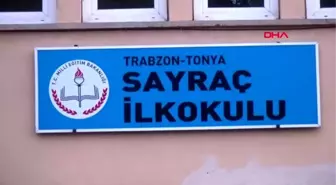 Riskli ortaokul yanındaki ilkokulun taşınmasına tepki