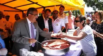 Selçuk'ta 'Geleneksel Aşure İkramı' yapıldı