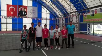 30 Ağustos Tenis Turnuvası Sona Erdi