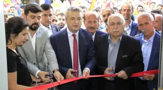 Hakkari'de eczane açılışı