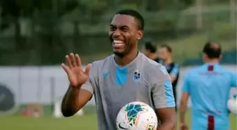 Trabzonspor taraftarı, Sturridge dansını bekliyor! Renkli görüntüler...