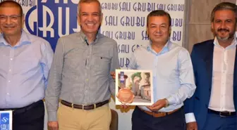 Antalya Tarım ve Orman İl Müdürü Mustafa Özen: ' Altın portakal festivali Neden Expo'da yapılmıyor.'