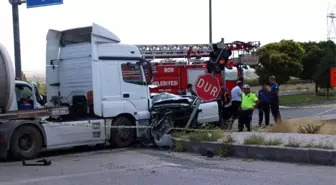 Kaza geçiren emniyet müdürü ve kızlarının tedavisine Balcalı Hastanesi'nde devam edilecek