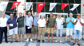 Mersin'de briç turnuvası sona erdi