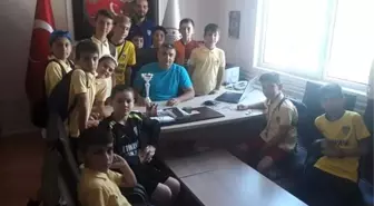 Futbol Okulu'ndan profesyonelliğe ilk adım