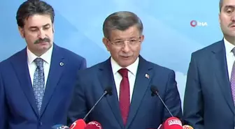 Ahmet Davutoğlu, AK Parti'den istifasını açıkladı, yeni siyasi parti sinyali verdi