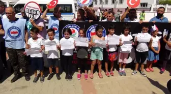 Mersin'de velinin okul saldırısı protesto edildi, öğrenciler destek verdi