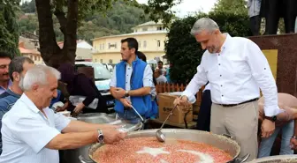 Simav'da aşure ikramı