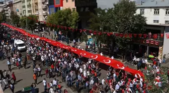 12 ilde binlerce yurttaş PKK'nın hain saldırısını kınamak için sokaklara döküldü