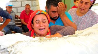 Av tüfeğiyle vurulan Gamze gelinliği ile defnedildi
