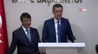 Bakan Selçuk, temaslarının ardından Van'dan ayrıldı