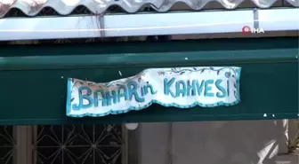 Anahtarı eşinden gizlice aldı, 10 yıldır köy kahvesini işletiyor
