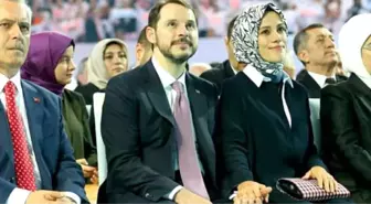 Berat Albayrak ile eşi Esra Albayrak, ABD'de yürüyüş yaparken görüntülendi