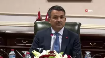 Bakan Pakdemirli: '9 numara üzümü olan üreticimize 10 liranın altında işlem yapmamasını tavsiye...