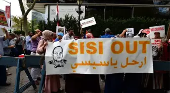 New York'ta, Sisi karşıtı gösterilerde gergin anlar yaşandı