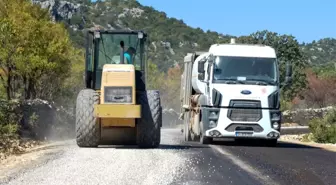 10 yıldır yolu bozuk olan yol asfaltlandı