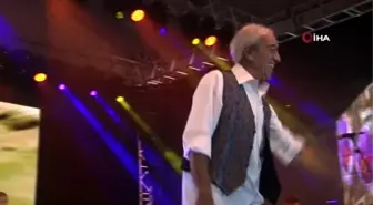 Altın Safran Festivali'nde Edip Akbayram rüzgarı esti