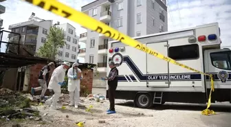 Polis babasının tabancasıyla oyun oynayan çocuk kendini vurdu