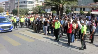 Hatay'da 'yaya güvenliğinin nöbetçisiyiz' etkinliği