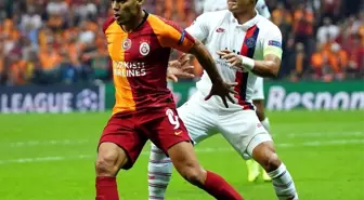 UEFA Şampiyonlar Ligi: Galatasaray: 0 - Paris Saint-Germain: 1 (Maç sonucu)