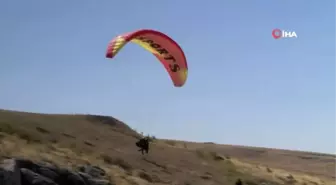 Otizmli çocukların paraşüt keyfi