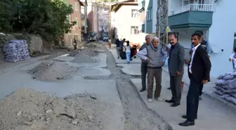 Hakkari Belediyesinden yol onarım çalışması