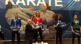 Kağıtsporlu sporcular karate turnuvasında madalyaları topladı