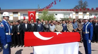 Tokatlı şehit son yolculuğuna uğurlandı