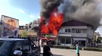 Fethiye'de iş yeri yangını